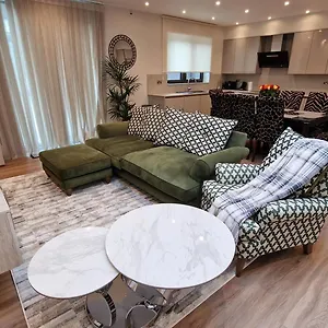Deluxe House Holiday home